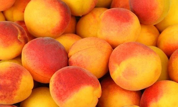 ripe peaches